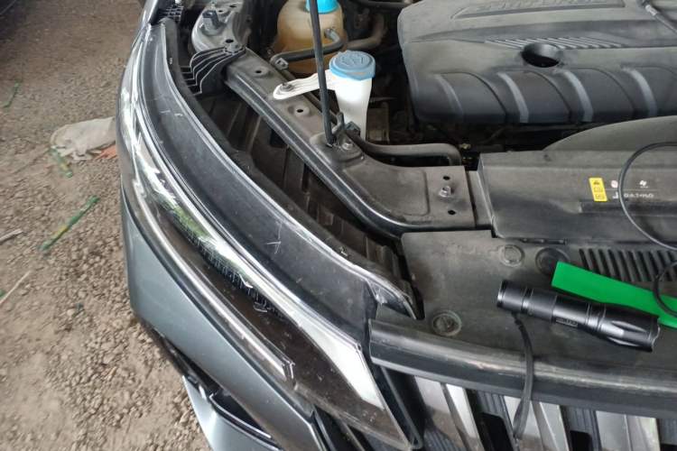 Used GAC Trumpchi GS4 2022 270T Automatic Smart Drive Technology Edition Engine Bay Right