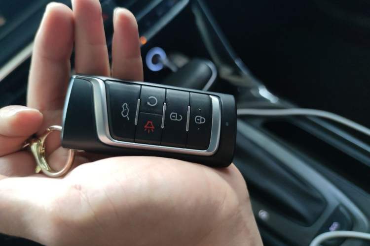 Used GAC Trumpchi GS4 2022 270T Automatic Smart Drive Navigation Edition Vehicle Key