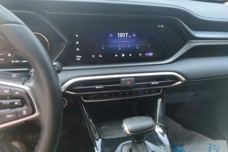 Used GAC Trumpchi GS4 2022 270T Automatic Smart Drive Flagship Edition Audio And AC Panel