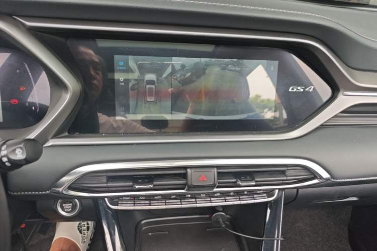 Used GAC Trumpchi GS4 2022 270T Automatic Smart Drive Navigation Edition (Upgraded Version) Audio And AC Panel