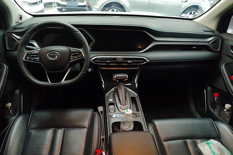 Used GAC Trumpchi GS4 2022 270T Automatic Smart Drive Flagship Edition Center Console