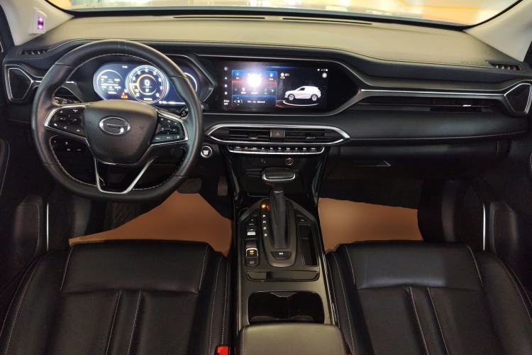 Used GAC Trumpchi GS4 2022 270T Automatic Smart Drive Flagship Edition Center Console