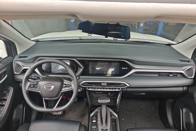 Used GAC Trumpchi GS4 2022 270T Automatic Smart Drive Navigation Edition (Upgraded Version) Center Console