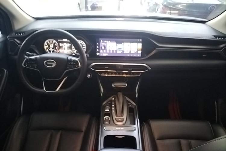 Used GAC Trumpchi GS4 2022 270T Automatic Smart Drive Technology Edition Center Console