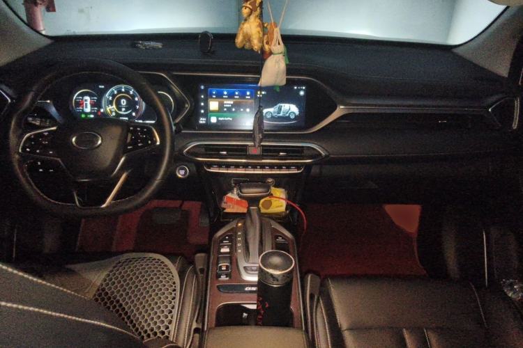 Used GAC Trumpchi GS4 2022 270T Automatic Smart Drive Technology Edition (Upgraded Version) Center Console