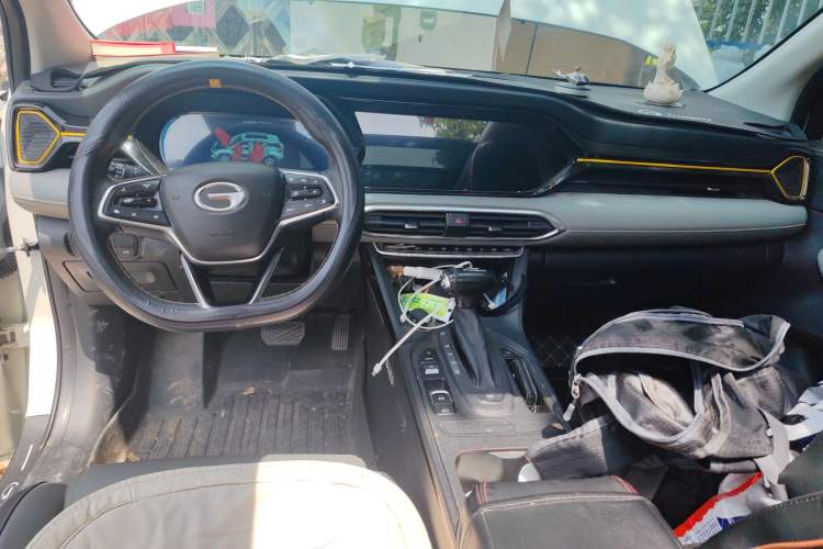 Used GAC Trumpchi GS4 2022 270T Automatic Smart Drive Technology Edition (Upgraded Version) Center Console