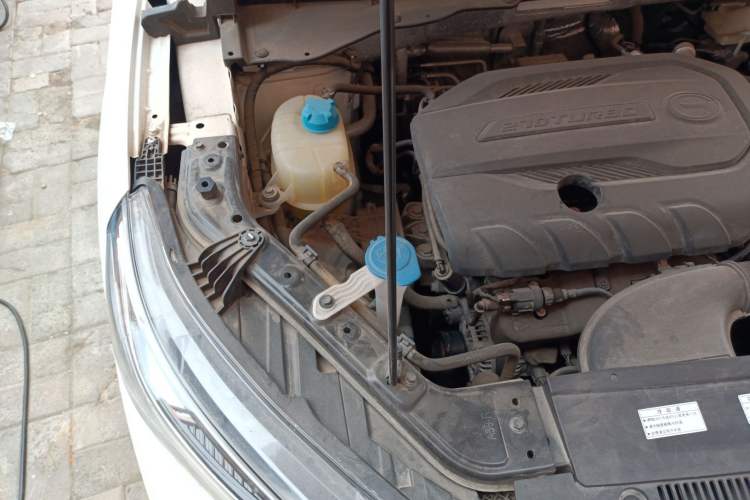 Used GAC Trumpchi GS4 2022 270T Automatic Smart Drive Technology Edition Engine Bay Right