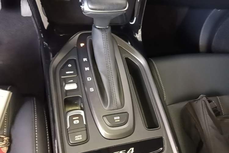 Used GAC Trumpchi GS4 2022 270T Automatic Smart Drive Navigation Edition Gear Lever