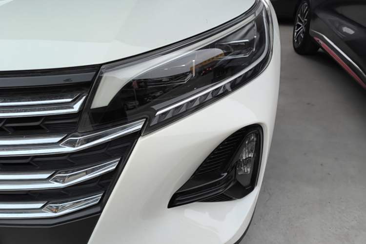 Used GAC Trumpchi GS4 2022 270T Automatic Smart Drive Technology Edition Left Front Headlight