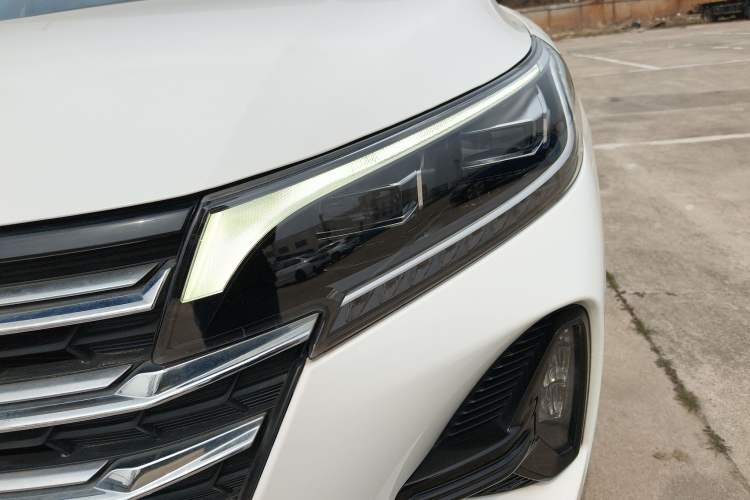 Used GAC Trumpchi GS4 2022 270T Automatic Smart Drive Technology Edition Left Front Headlight