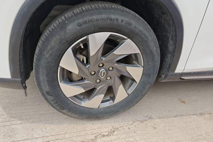 Used GAC Trumpchi GS4 2022 270T Automatic Smart Drive Navigation Edition Left Front Wheel Hub