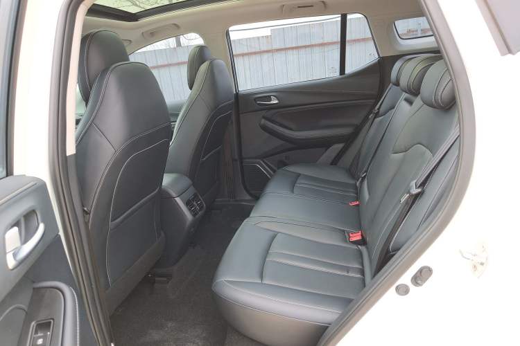 Used GAC Trumpchi GS4 2022 270T Automatic Smart Drive Technology Edition Left Rear Seat