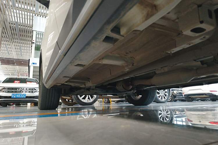 Used GAC Trumpchi GS4 2022 270T Automatic Smart Drive Flagship Edition Left Side Sill