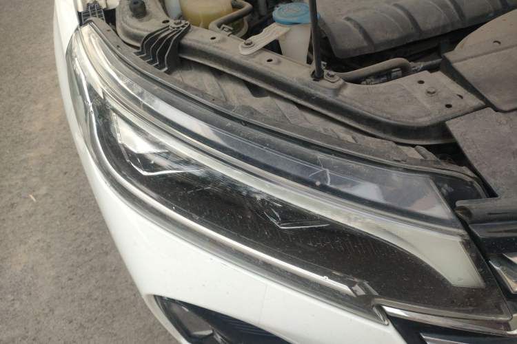 Used GAC Trumpchi GS4 2022 270T Automatic Smart Drive Technology Edition Right Front Headlight