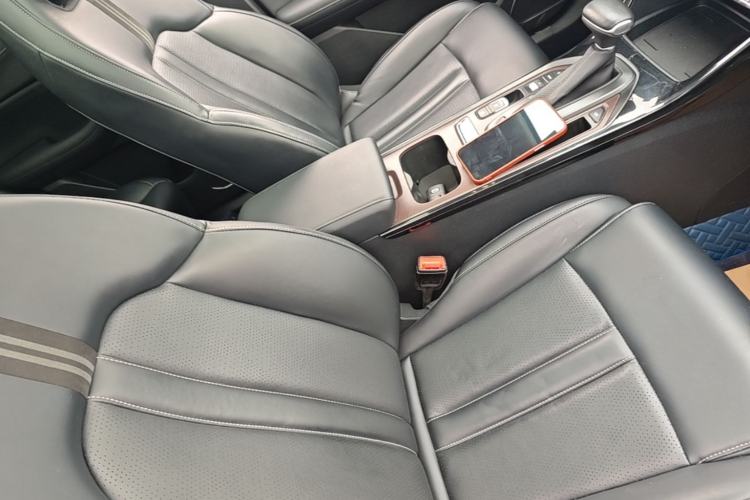 Used GAC Trumpchi GS4 2022 270T Automatic Smart Drive Technology Edition Right Front Seat