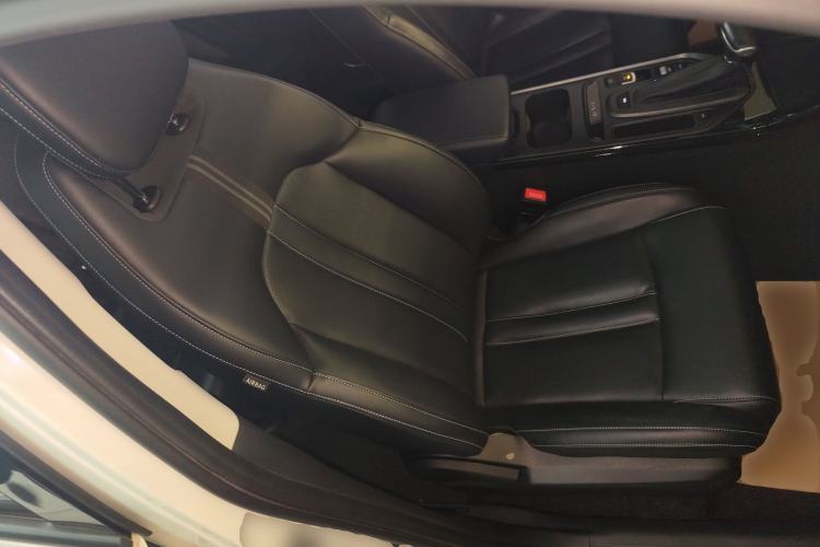 Used GAC Trumpchi GS4 2022 270T Automatic Smart Drive Flagship Edition Right Front Seat