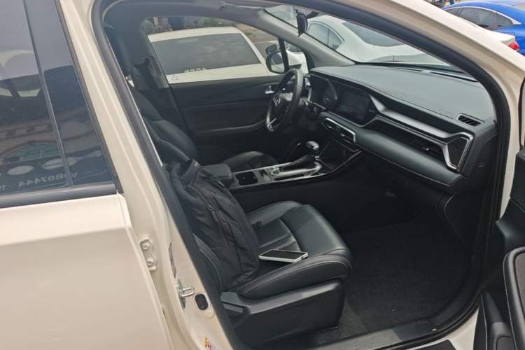 Used GAC Trumpchi GS4 2022 270T Automatic Smart Drive Navigation Edition (Upgraded Version) Right Front Seat