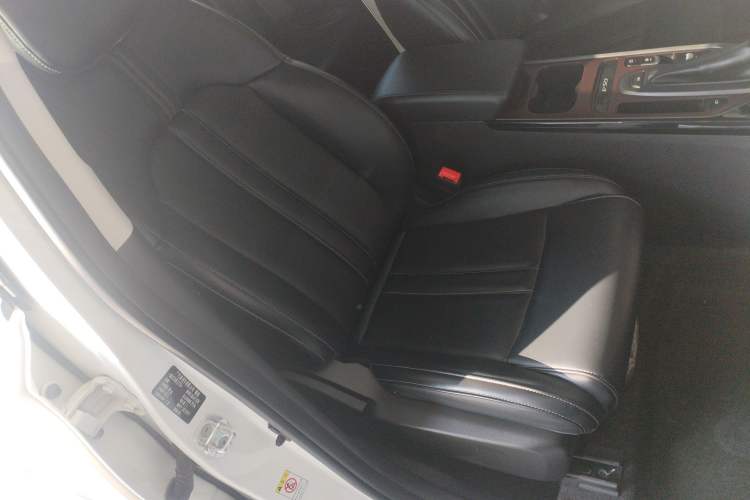 Used GAC Trumpchi GS4 2022 270T Automatic Smart Drive Technology Edition Right Front Seat