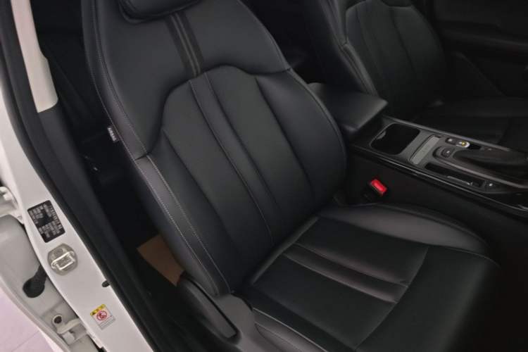 Used GAC Trumpchi GS4 2022 270T Automatic Smart Drive Flagship Edition Right Front Seat