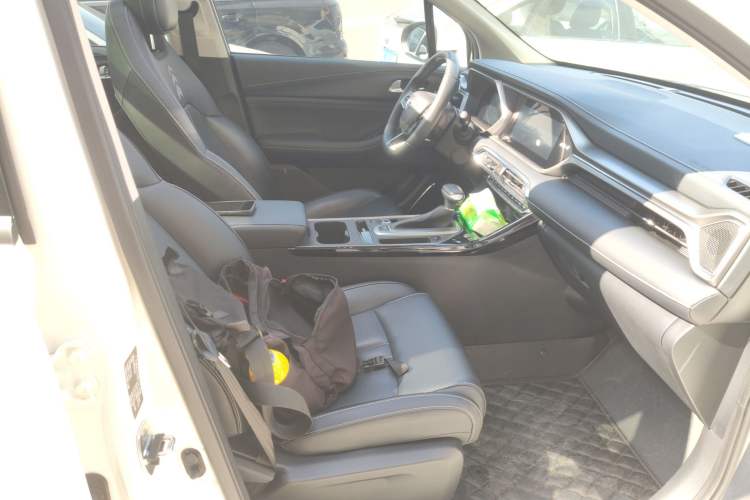 Used GAC Trumpchi GS4 2022 270T Automatic Smart Drive Navigation Edition (Upgraded Version) Right Front Seat