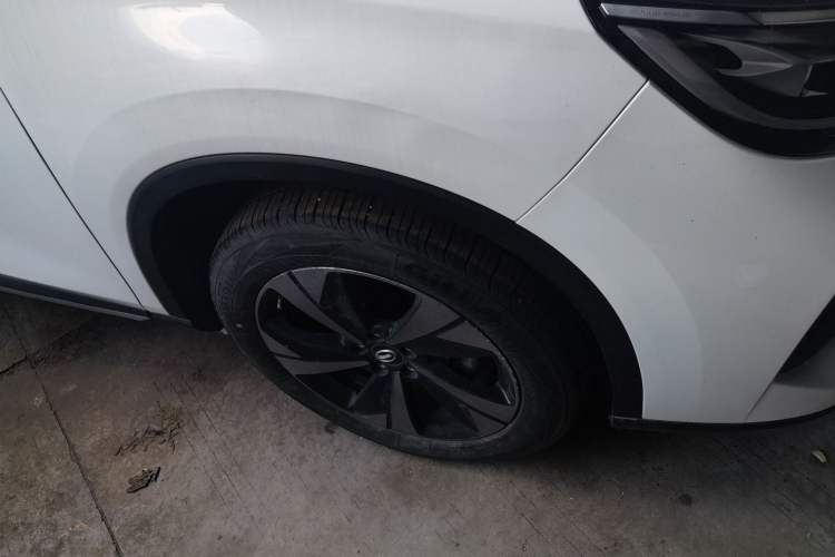 Used GAC Trumpchi GS4 2022 270T Automatic Smart Drive Technology Edition Right Front Wheel Hub