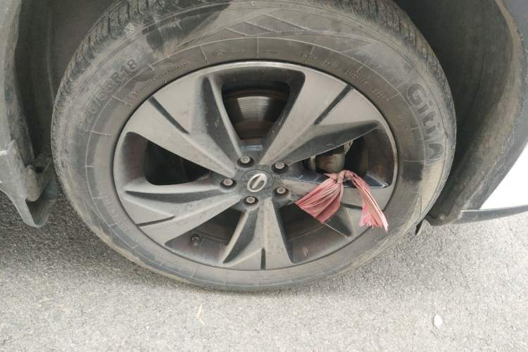 Used GAC Trumpchi GS4 2022 270T Automatic Smart Drive Technology Edition Right Front Wheel Hub