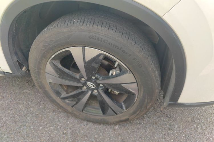Used GAC Trumpchi GS4 2022 270T Automatic Smart Drive Technology Edition Right Front Wheel Hub