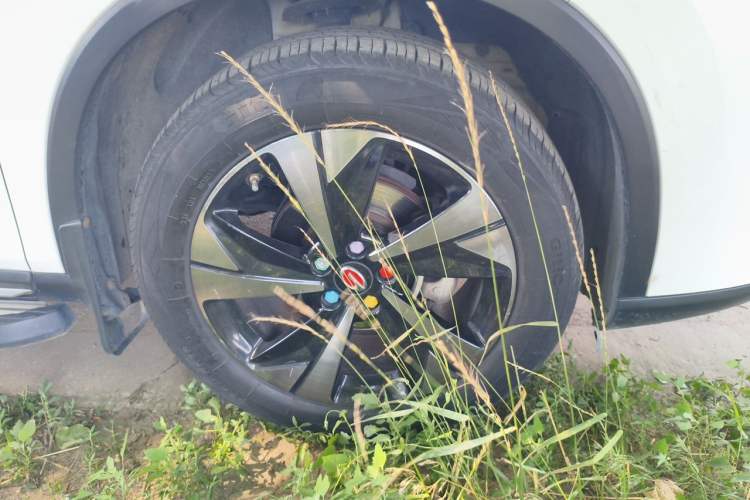Used GAC Trumpchi GS4 2022 270T Automatic Smart Drive Technology Edition Right Front Wheel Hub
