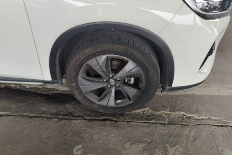 Used GAC Trumpchi GS4 2022 270T Automatic Smart Drive Technology Edition Right Front Wheel Hub