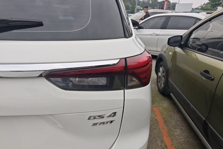 Used GAC Trumpchi GS4 2022 270T Automatic Smart Drive Technology Edition Right Rear Taillight