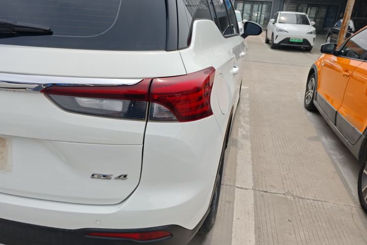 Used GAC Trumpchi GS4 2022 270T Automatic Smart Drive Navigation Edition Right Rear Taillight