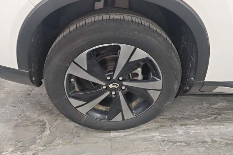 Used GAC Trumpchi GS4 2022 270T Automatic Smart Drive Technology Edition Right Rear Wheel Hub