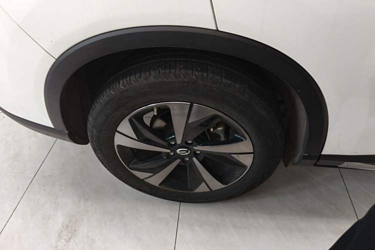 Used GAC Trumpchi GS4 2022 270T Automatic Smart Drive Flagship Edition Right Rear Wheel Hub