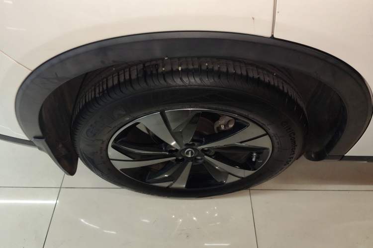 Used GAC Trumpchi GS4 2022 270T Automatic Smart Drive Flagship Edition Right Rear Wheel Hub