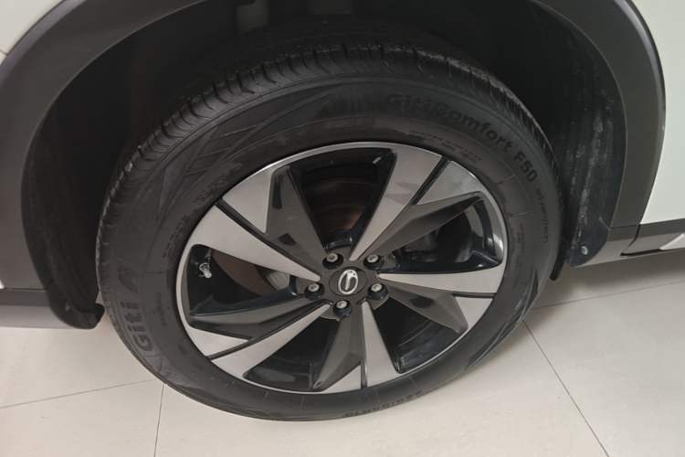 Used GAC Trumpchi GS4 2022 270T Automatic Smart Drive Technology Edition (Upgraded Version) Right Rear Wheel Hub