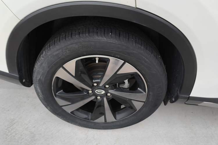 Used GAC Trumpchi GS4 2022 270T Automatic Smart Drive Technology Edition Right Rear Wheel Hub