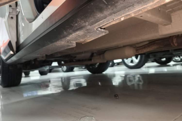 Used GAC Trumpchi GS4 2022 270T Automatic Smart Drive Technology Edition Right Side Sill