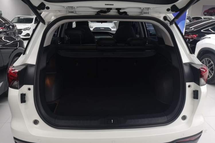 Used GAC Trumpchi GS4 2022 270T Automatic Smart Drive Flagship Edition Trunk