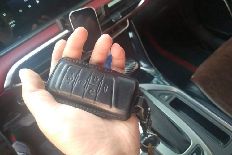 Used GAC Trumpchi GS4 2022 270T Automatic Smart Drive Navigation Edition (Upgraded Version) Vehicle Key