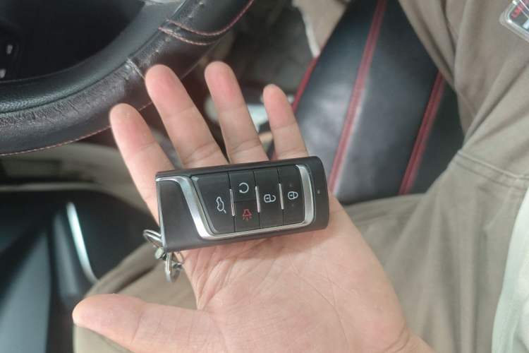 Used GAC Trumpchi GS4 2022 270T Automatic Smart Drive Navigation Edition Vehicle Key