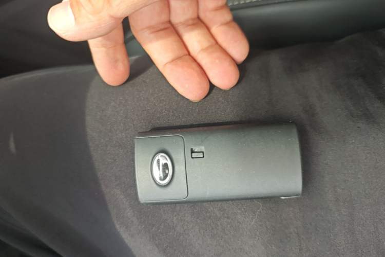 Used GAC Trumpchi GS4 2022 270T Automatic Smart Drive Navigation Edition (Upgraded Version) Vehicle Key