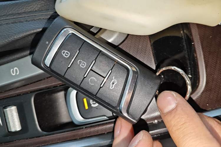Used GAC Trumpchi GS4 2022 270T Automatic Smart Drive Navigation Edition (Upgraded Version) Vehicle Key