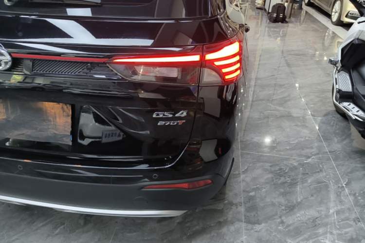 Used GAC Trumpchi GS4 2023 270T Automatic Smart Drive Technology Edition Right Rear Taillight