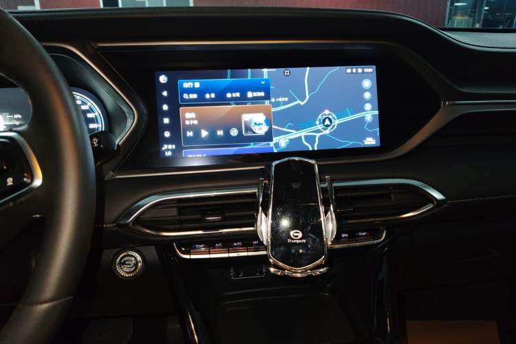 Used GAC Trumpchi GS4 2023 270T Automatic Smart Drive Technology Edition Audio And AC Panel