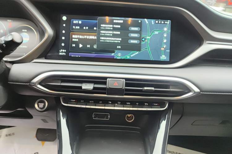Used GAC Trumpchi GS4 2023 270T Automatic Smart Drive Technology Edition Audio And AC Panel