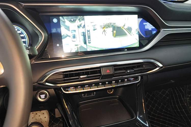 Used GAC Trumpchi GS4 2023 270T Automatic Smart Drive Technology Edition Audio And AC Panel