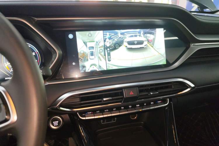 Used GAC Trumpchi GS4 2023 270T Automatic Smart Drive Technology Edition Audio And AC Panel
