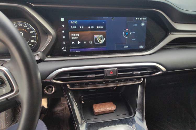 Used GAC Trumpchi GS4 2023 270T Automatic Smart Drive Technology Edition Audio And AC Panel