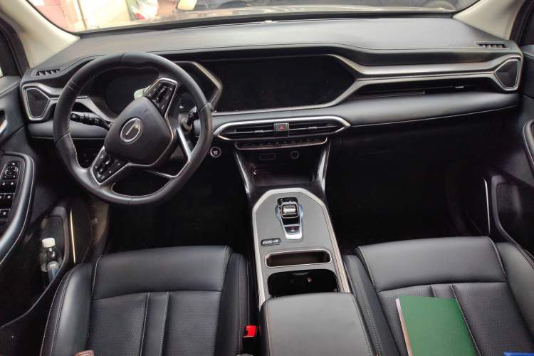 Used GAC Trumpchi GS4 2023 270T Automatic Smart Drive Technology Edition Center Console