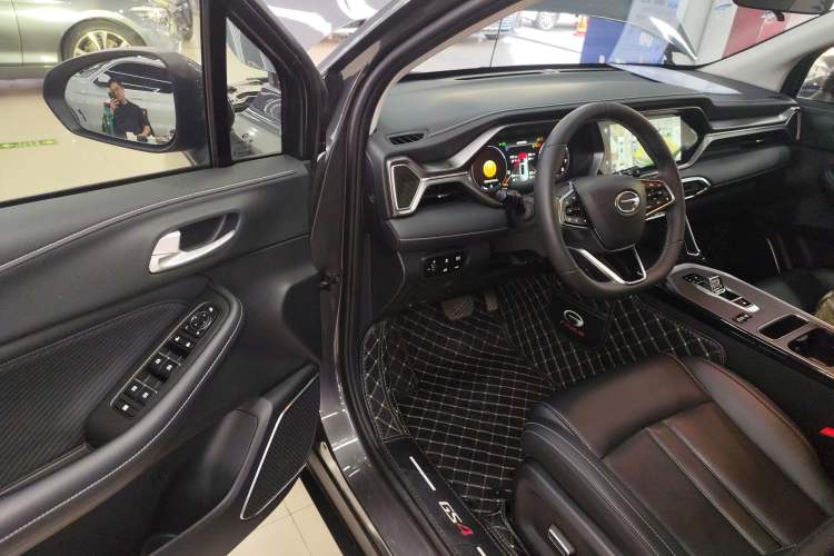 Used GAC Trumpchi GS4 2023 270T Automatic Smart Drive Technology Edition Driver Seat